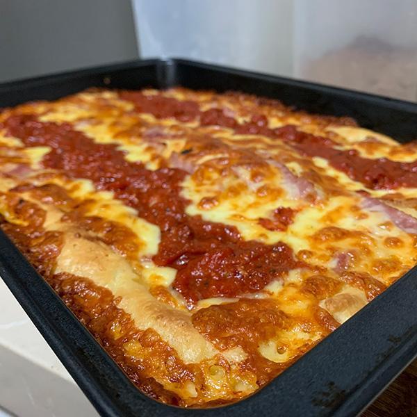 homemade pizza school detroit style pizza made at home 2