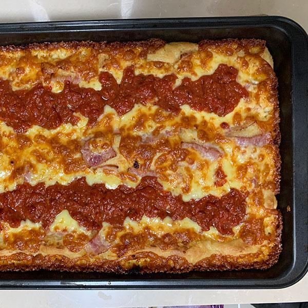 homemade pizza school detroit style pizza made at home 3
