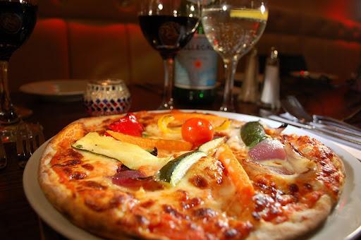 pairing wine and pizza at home