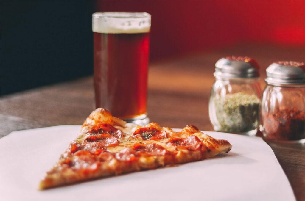 beer and pizza pairings at home