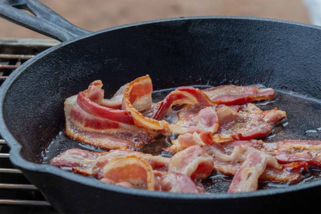bacon bacon bacon for breakfast pizza