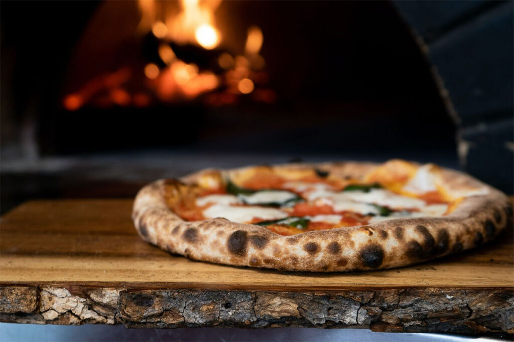 what is the best temperature to cook a pizza in your pizza oven