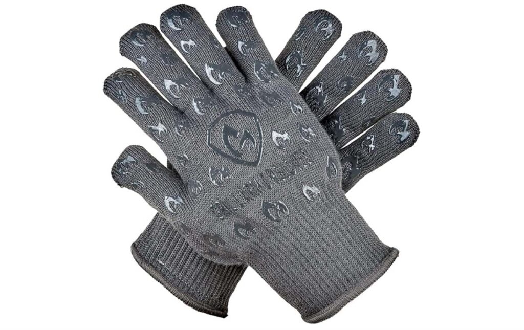grill armor gloves for using with your pizza oven